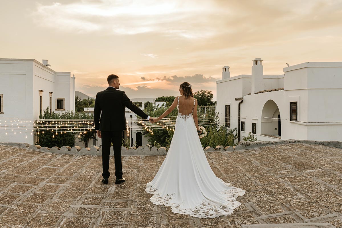 Francesco e Mary al tramonto presso masseria Montalbano Ostuni